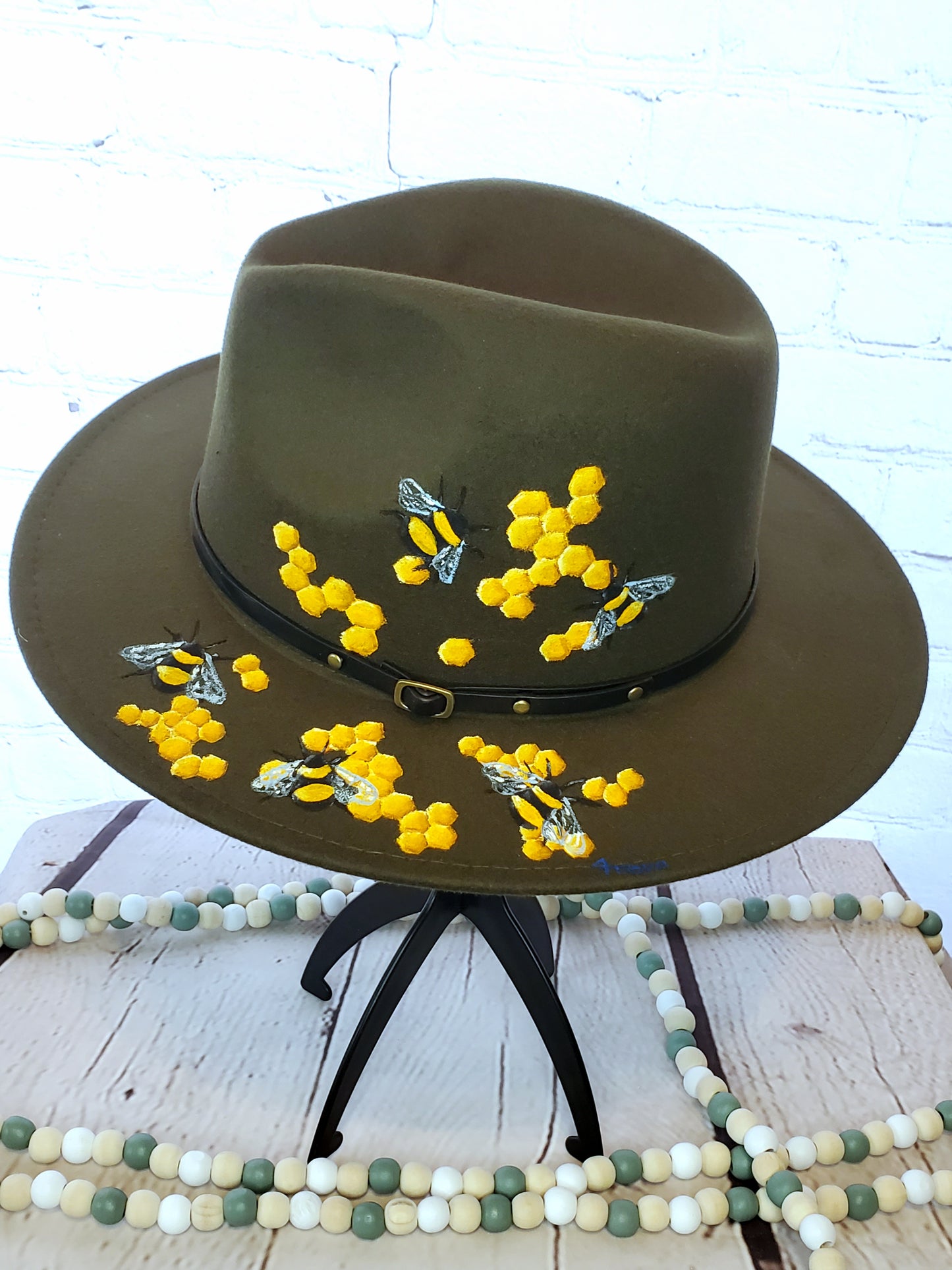 Olive bee hat