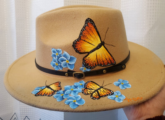 Camel butterfly hat